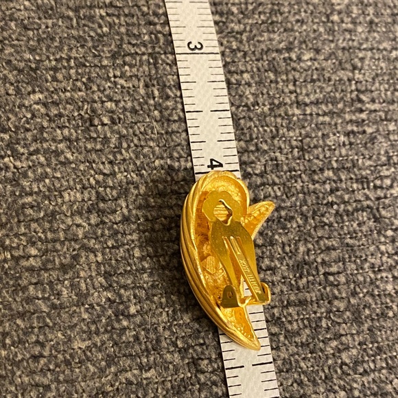 Judith Jack Art Deco Satin Gold Marcasite and Pearl Vintage Clip on Earrings - Picture 7 of 8